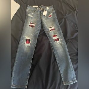 Brand new Judy Blue Plaid Patch mid-rise Skinny jeans
